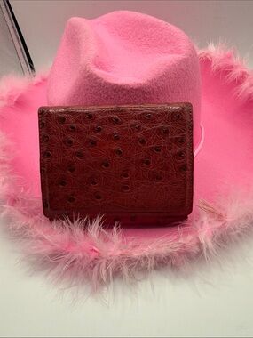 Classic Ostrich-Texture Leather Wallet - Maroon